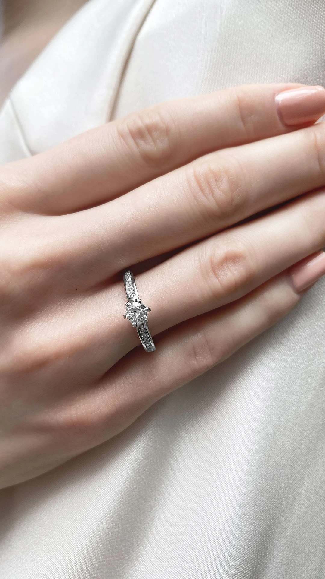 Katarina Ring 18K White Gold 4 Katarina Ring 18K White Gold - Image 2