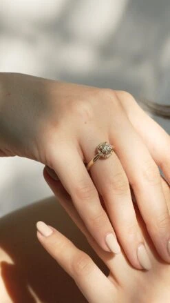 Ada Ring 18K Yellow Gold -Lustre Jewelry Shop ADA RING 18K YELLOW GOLD 7337SJSS c0a0daa7 0908 4332 83f7 3c3b478894b4