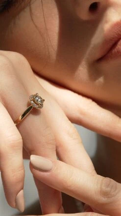 Ada Ring 18K Yellow Gold -Lustre Jewelry Shop ADA RING 18K YELLOW GOLD 787SKJKS 5c2178f9 0796 4871 ac6e d21c98f1408c