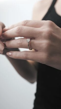 Augusta Ring 0.70ct 18K White Gold -Lustre Jewelry Shop AUGUSTA RING 18K WHITE GOLD 4483 5cfb4875 e38e 498d 8a9b d1fb73810b4b