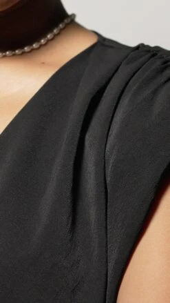 Lizzy Pearl Necklace 18K Gold Vermeil -Lustre Jewelry Shop Almond Shape Pearl Necklace 77332