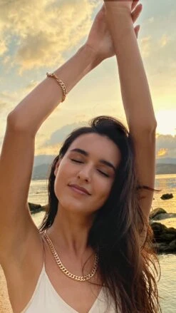 Amoury Necklace 18K Yellow Gold 9 Amoury Necklace 18K Yellow Gold -Lustre Jewelry Shop AmouryBraceletNecklace 2 de67b6eb 47ad 49bc 89b2 d7813fdf1496