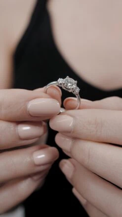 Aria Ring 1.53ct 18K White Gold -Lustre Jewelry Shop Aria Ring 18K White Gold 676762 f48cfaf4 dd2e 453f 979d 3d9ffa9b30a6