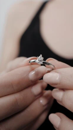 Beth Ring 0.43ct 18K White Gold -Lustre Jewelry Shop Beth Ring 18K White Gold 77721111 e99ccd90 35b6 47e9 ba92 47da43f72f83