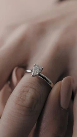 Beth Ring 18K White Gold -Lustre Jewelry Shop Beth Ring 18K White Gold 77721211 ca945991 a04f 4313 9138 7703b1ea41fe