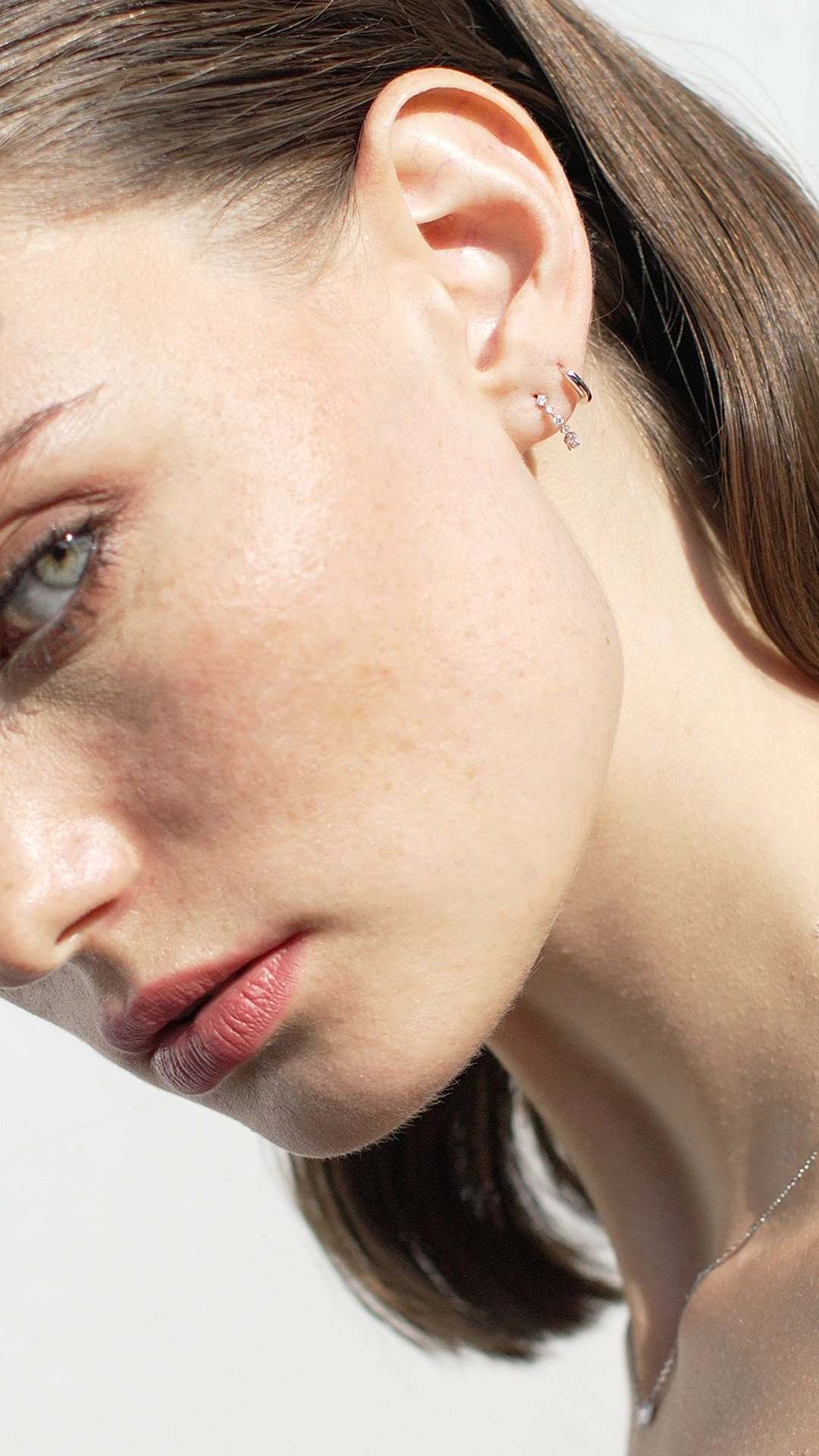 Cami Hoop 9K White Gold 5 Cami Hoop 9K White Gold - Image 3