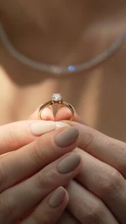 Caroline Ring 18K Yellow Gold -Lustre Jewelry Shop CAROLINE RING 18K YELLOW GOLD SSJ39 dd31e616 2b4b 44fc bc70 d6dfe36f55ed