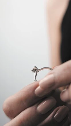 Caroline Ring 0.70ct 18K White Gold 18 Caroline Ring 0.70ct 18K White Gold -Lustre Jewelry Shop CAROLINE RING WHITE 47477332 20c3317e 60ea 4bd1 acb0 ecdb93568006