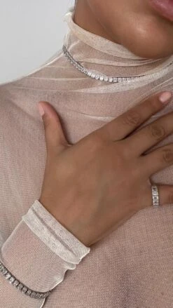 Cassidy Ring White Gold Plated -Lustre Jewelry Shop CASSIDY 33939AAMA 0fe3d068 f2a2 4931 b64f c4d53eda3ddc