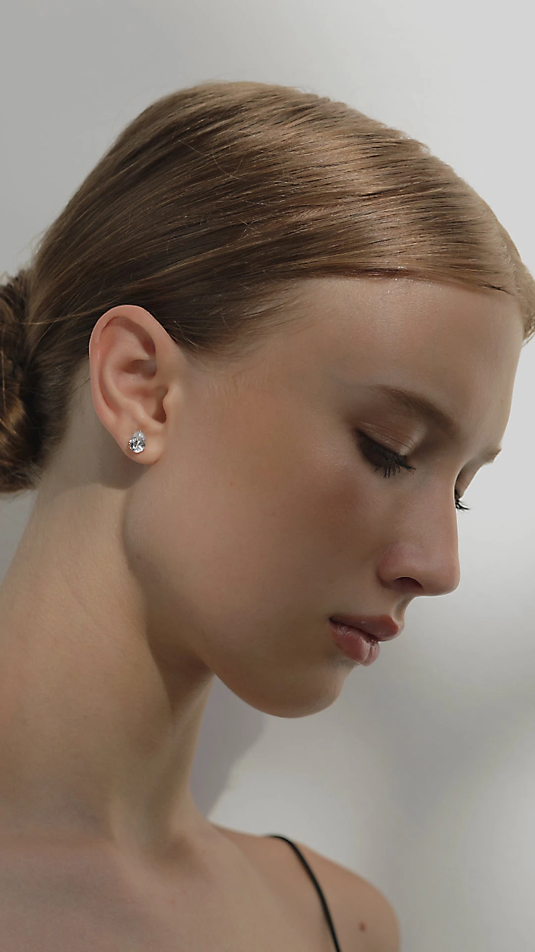 Cecile Pear Studs 9K White Gold 10 Cecile Pear Studs 9K White Gold - Image 8