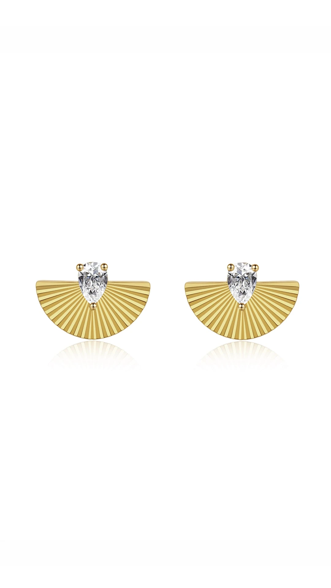 Celene Fan Studs 18K Gold Vermeil 7 Celene Fan Studs 18K Gold Vermeil - Image 5