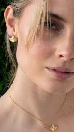 Celene Fan Studs 18K Gold Vermeil 40 Celene Fan Studs 18K Gold Vermeil -Lustre Jewelry Shop CELENE FAN STUDS 18K GOLD VERMEIL 90DS33 ef46fa06 66a4 4a81 9dc0 2caf84a80a6d