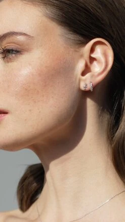 Miyu Stud 9K White Gold -Lustre Jewelry Shop CELIA MIYU WG 33221001