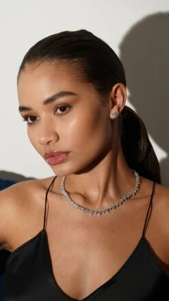 Gwen Studs White Gold Plated 8 Gwen Studs White Gold Plated -Lustre Jewelry Shop Camden Heart Line Necklace d9dssj33 73ce7a96 d3ab 4983 92b9 6ec3ba62eae3