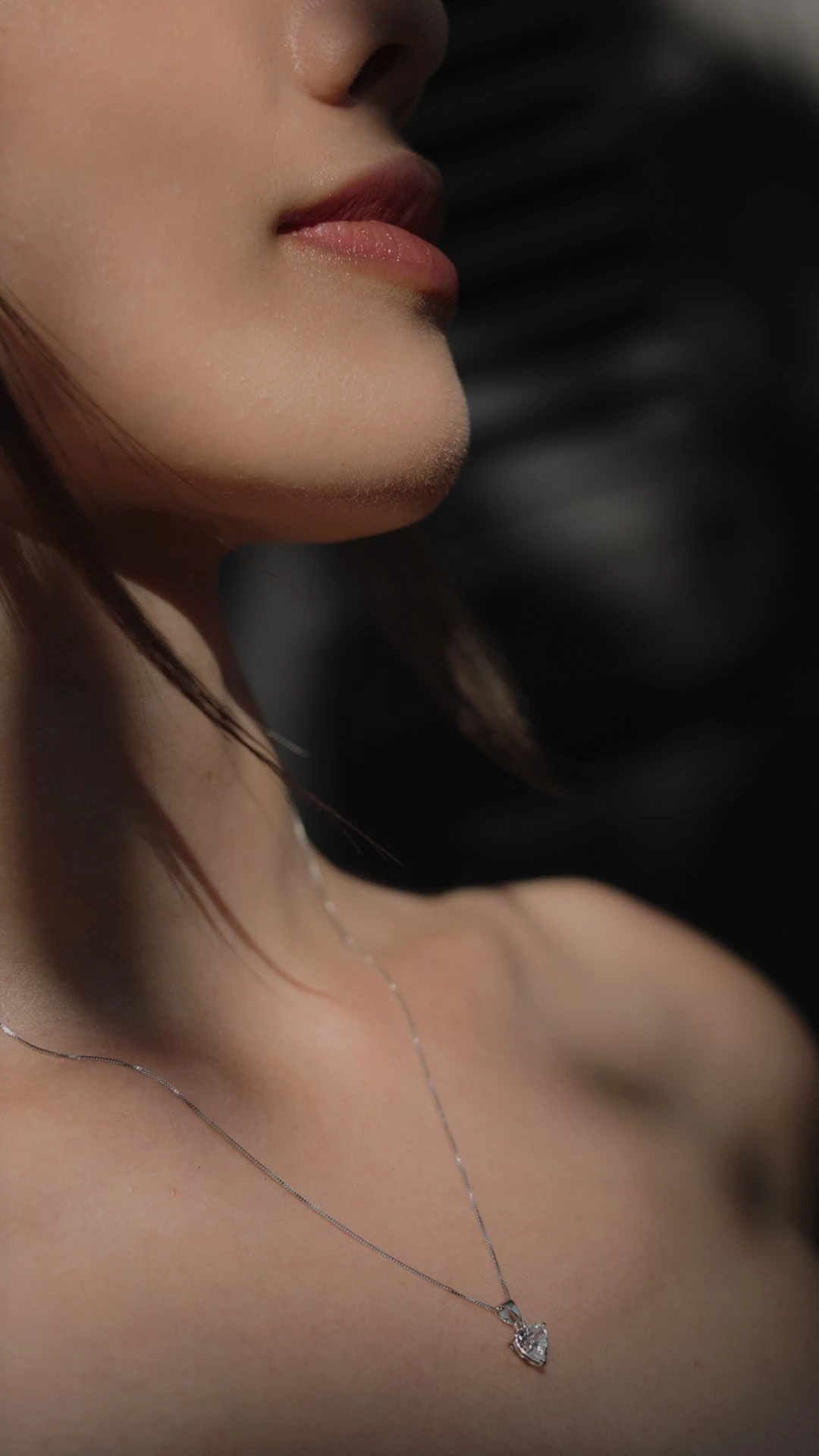 Camden Heart Pendant White Gold 8 Camden Heart Pendant White Gold - Image 6