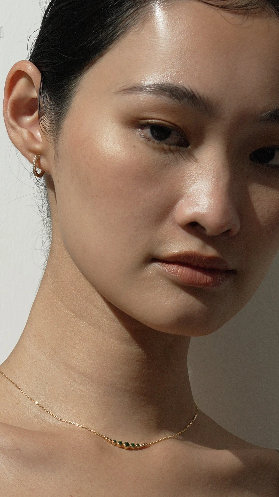 Carissa Emerald Necklace 18K Gold Vermeil 6 Carissa Emerald Necklace 18K Gold Vermeil - Image 4