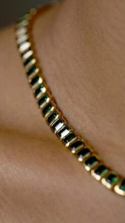 Cassidy Necklace Emerald 18K Gold Vermeil 23 Cassidy Necklace Emerald 18K Gold Vermeil -Lustre Jewelry Shop Cassidy Necklace Emerald 18K Gold Vermeil IO9S99S