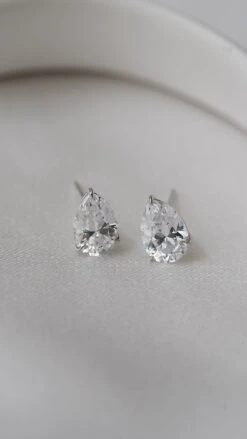 Cecile Pear Studs 9K White Gold