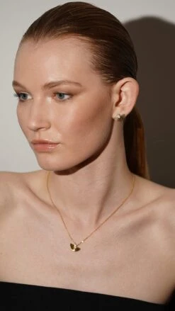 Celene Fan Necklace 18K Gold Vermeil 36 Celene Fan Necklace 18K Gold Vermeil -Lustre Jewelry Shop Celene Fan Studs NECKLACE Gold Vermeil 98DKS d7661e3a e41d 407a ab62 05440914fa6a