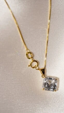 Charlie Asscher Pendant Yellow Gold -Lustre Jewelry Shop Charlie Asscher Pendant Yellow Gold LKDI