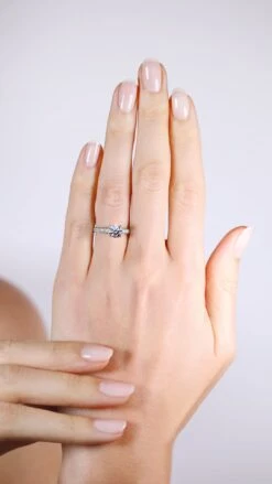 Clare Ring 18K White Gold -Lustre Jewelry Shop Clare BDR2802 HAND WG WS