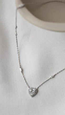 Cora Necklace White Gold Plated