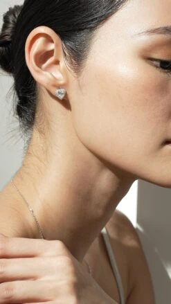 Cora Studs White Gold Plated