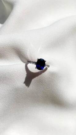 Cordelia Ring 18K White Gold Sapphire -Lustre Jewelry Shop CordeliaRing SA Still1 5294698b 43df 4046 b4f4 b1f5e2b0cd3c