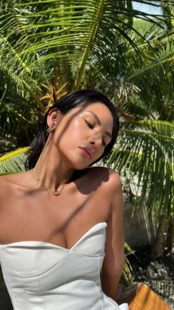 Tori Earrings 18K Gold Vermeil -Lustre Jewelry Shop CyndiNecklaceGoldVermeil3939323 f796f6e5 1c63 4958 babc c6ef5ebd5878