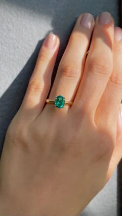 Dakota Ring 18K Yellow Gold Emerald -Lustre Jewelry Shop DakotaRing EM YGLS1 32cf0b68 c86d 443c b3e4 1e1af304b584