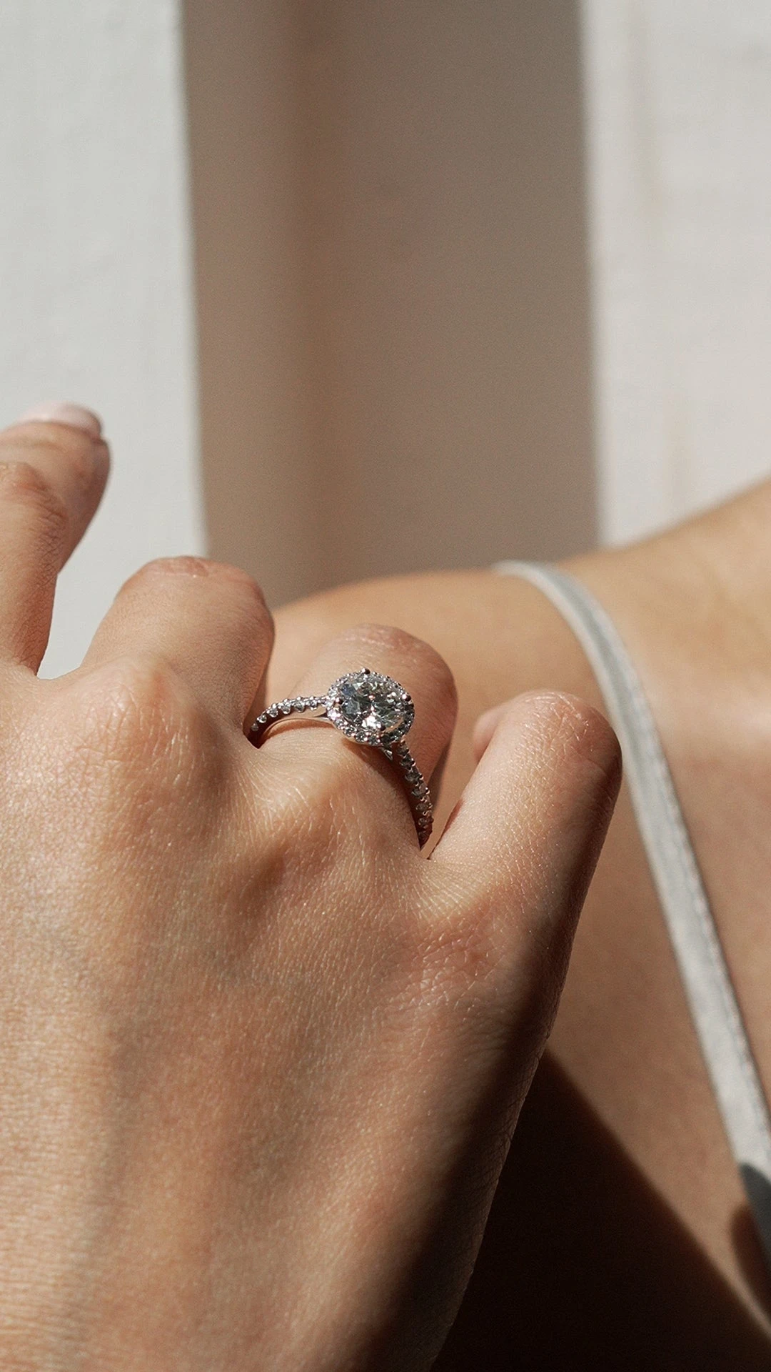 Delilah Ring 18K White Gold 6 Delilah Ring 18K White Gold - Image 4