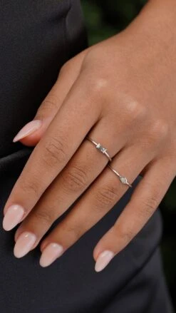 Dixie Ring 9K White Gold -Lustre Jewelry Shop ELIN DIXIE RING 9K WHITE GOLD 0KKD 9297f1bf f4b2 4f83 9643 776f38c13745