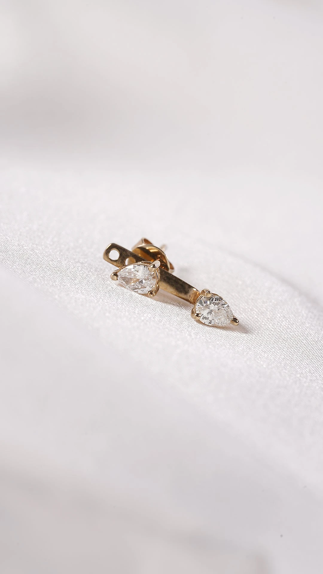 Eileen Ear Jacket 9K Yellow Gold 9 Eileen Ear Jacket 9K Yellow Gold - Image 7