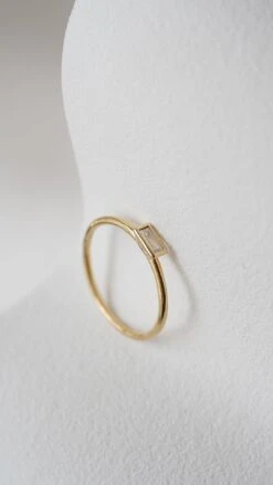 Elin Ring 9K Yellow Gold 10 Elin Ring 9K Yellow Gold -Lustre Jewelry Shop Elin Ring 9K Yellow Gold 0IDO