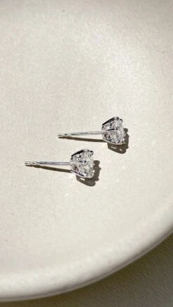 Fiona Studs 9K White Gold -Lustre Jewelry Shop ElleStuds White Still4 23e1d1b4 bde9 4704 b945 fe000cc2b963