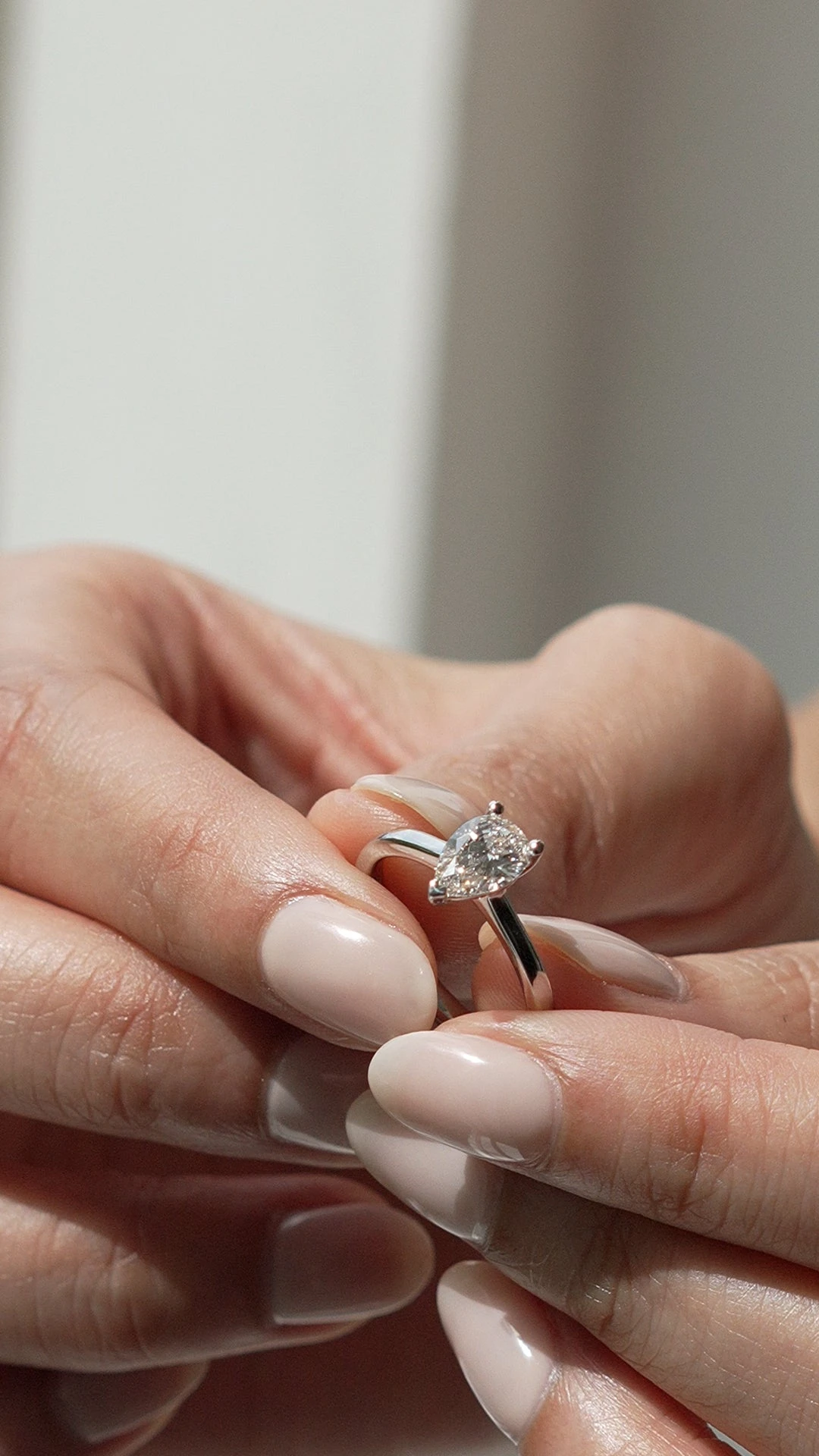 Florence Ring 18K White Gold 16 Florence Ring 18K White Gold - Image 14