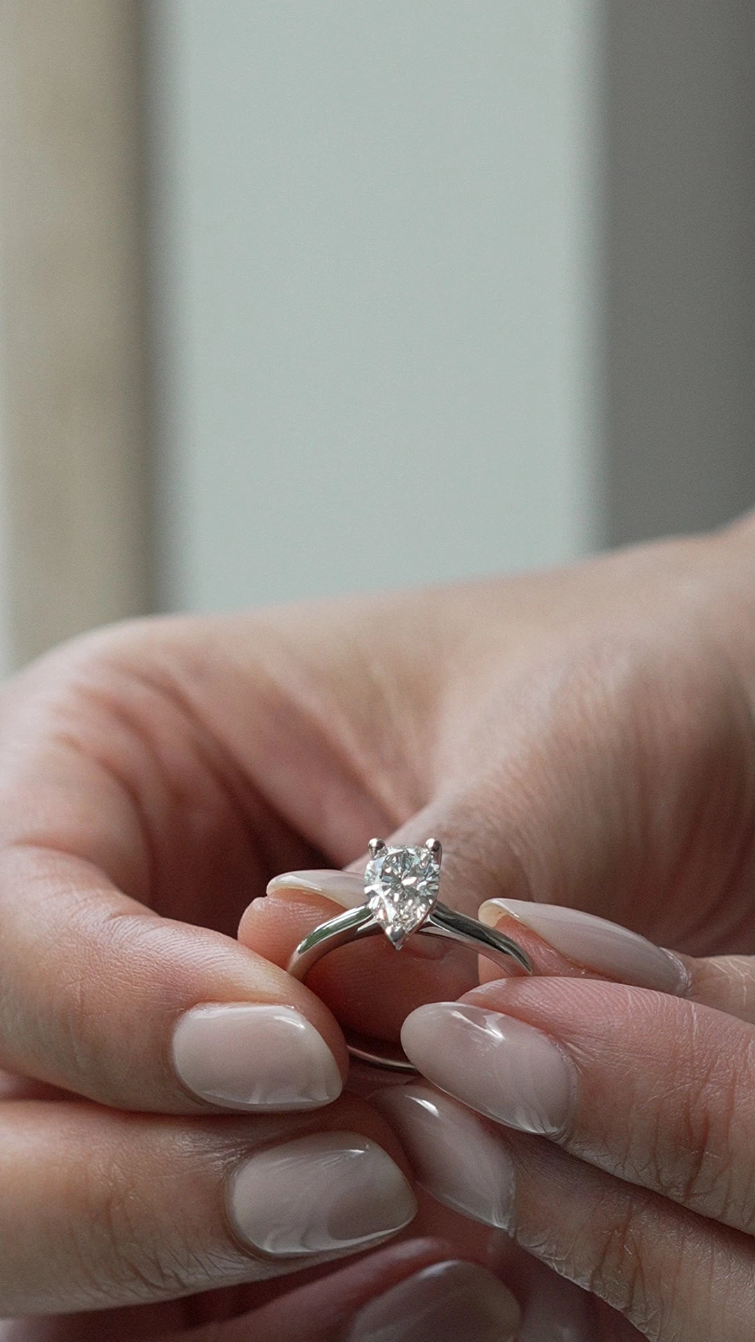 Florence Ring 18K White Gold 10 Florence Ring 18K White Gold - Image 8