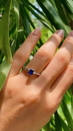 Frankie Ring 0.50 18K White Gold Sapphire