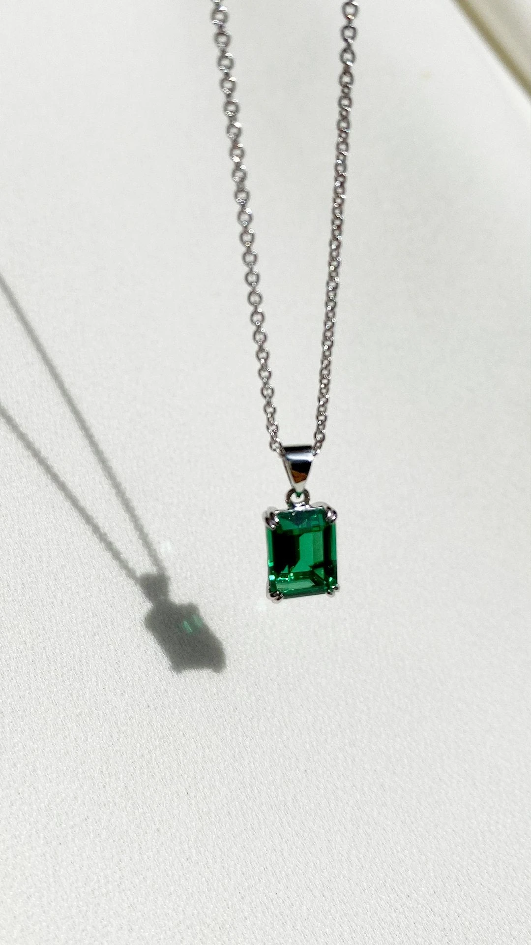 Fulton Emerald Green Necklace White Gold 3 Fulton Emerald Green Necklace White Gold - Image 2