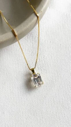 Fulton Pendant Yellow Gold -Lustre Jewelry Shop FultonPendantYG Still