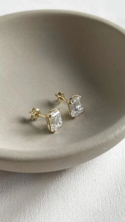 Fulton Studs Yellow Gold -Lustre Jewelry Shop FultonStuds YG Still2
