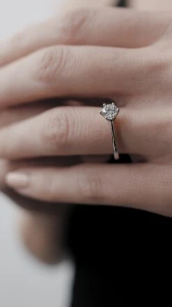 Gaia Ring 18K White Gold -Lustre Jewelry Shop GAIA RING 18K WHITE GOLD 2001