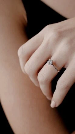 Gaia Ring 18K White Gold -Lustre Jewelry Shop GAIA RING 18K WHITE GOLD 66332