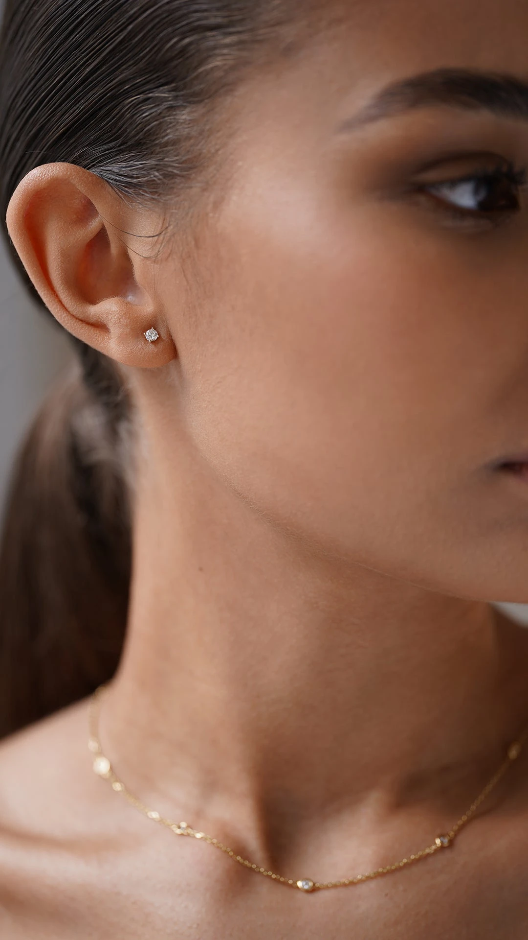 Irene Mini Single Stud 9K Yellow Gold 5 Irene Mini Single Stud 9K Yellow Gold - Image 3