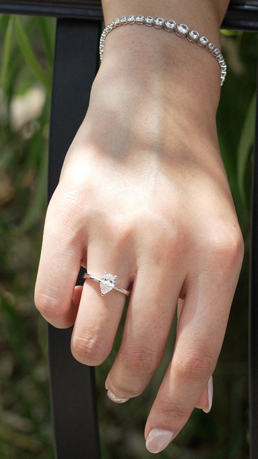 Florence Ring 18K White Gold 5 Florence Ring 18K White Gold - Image 3