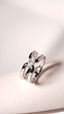 Jett Ring White Gold Plated