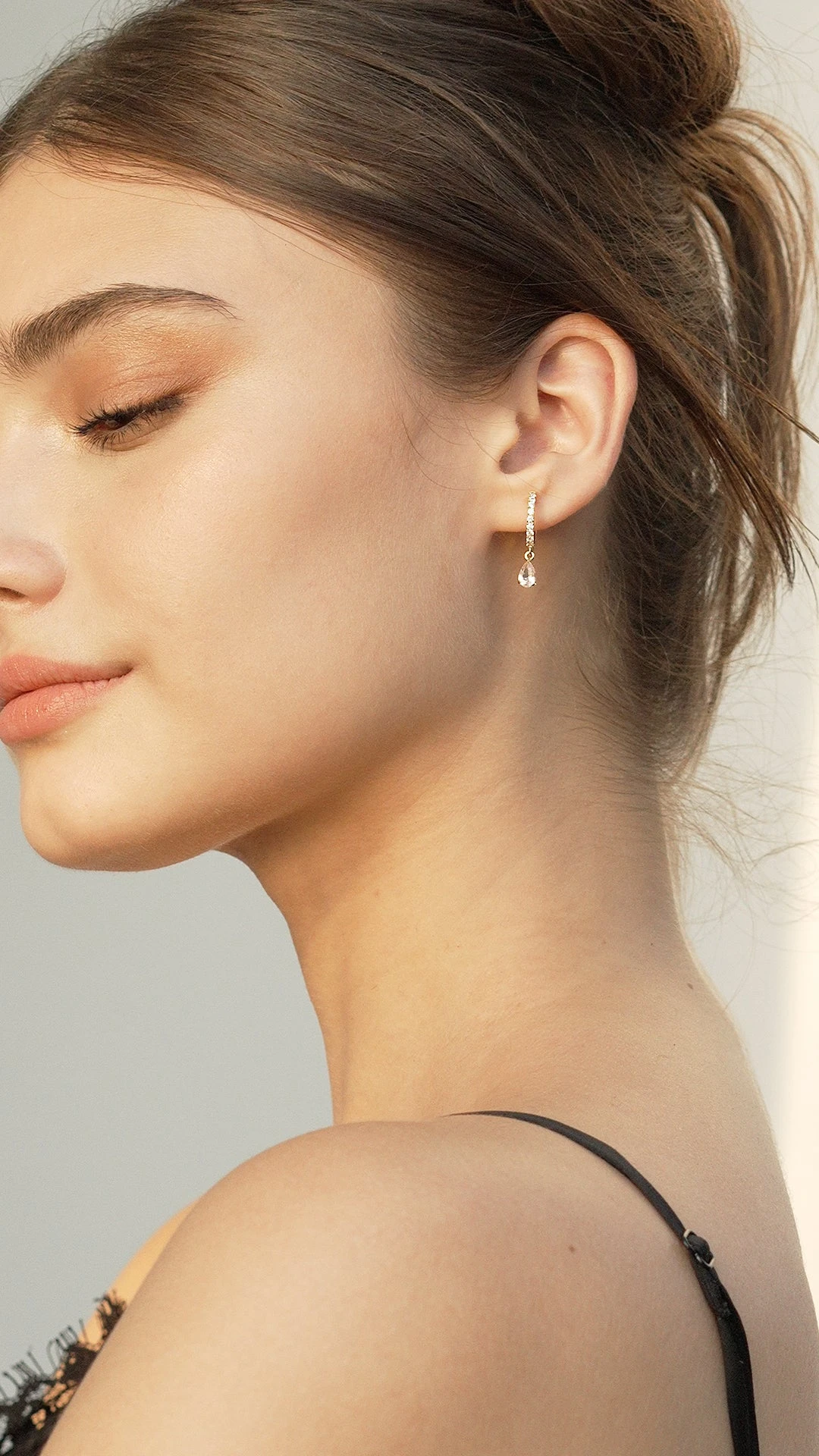 Leni Hoop Morganite 18K Gold Vermeil 14 Leni Hoop Morganite 18K Gold Vermeil - Image 12