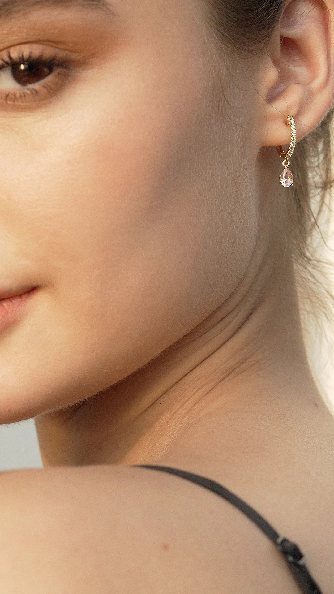 Leni Hoop Morganite 18K Gold Vermeil 5 Leni Hoop Morganite 18K Gold Vermeil - Image 3