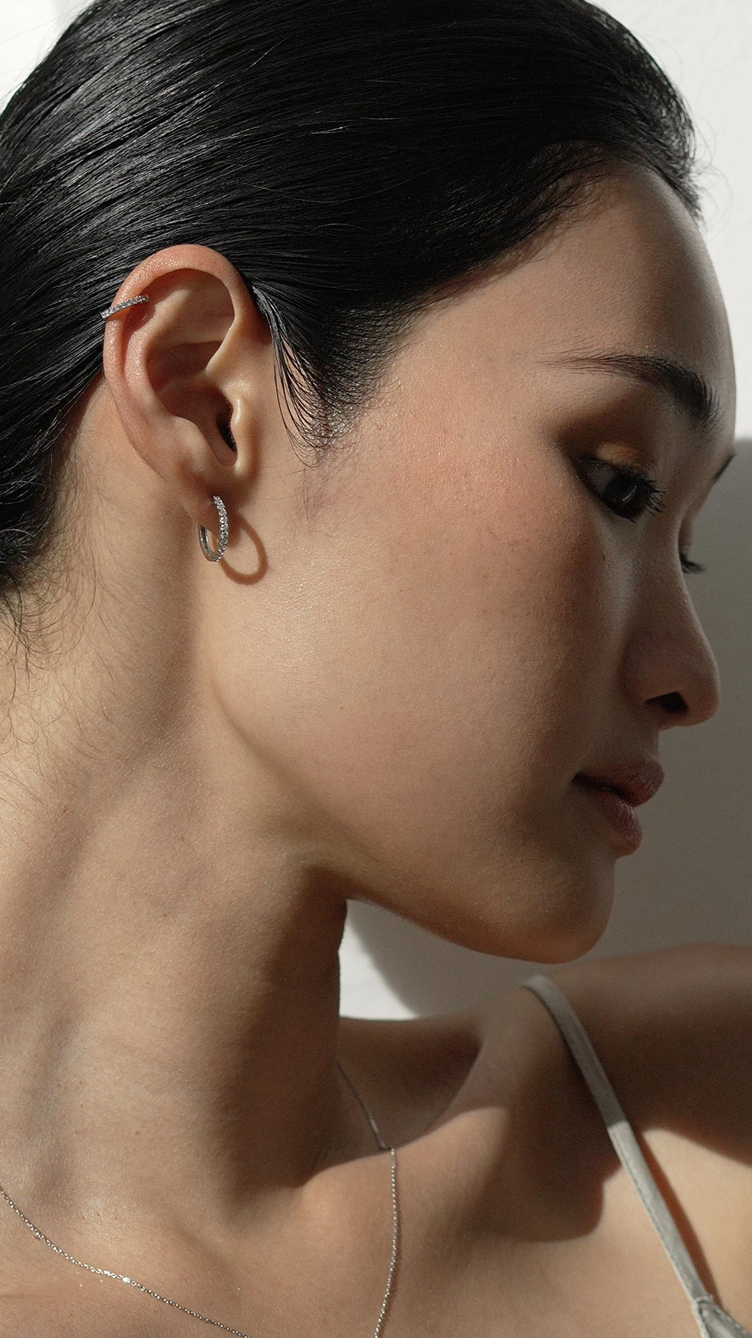 Lola Huggie White Gold Plated 5 Lola Huggie White Gold Plated - Image 3