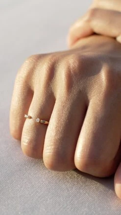 Lea Ring 9K Yellow Gold -Lustre Jewelry Shop Lea Ring Yellow Gold 73737121jshs